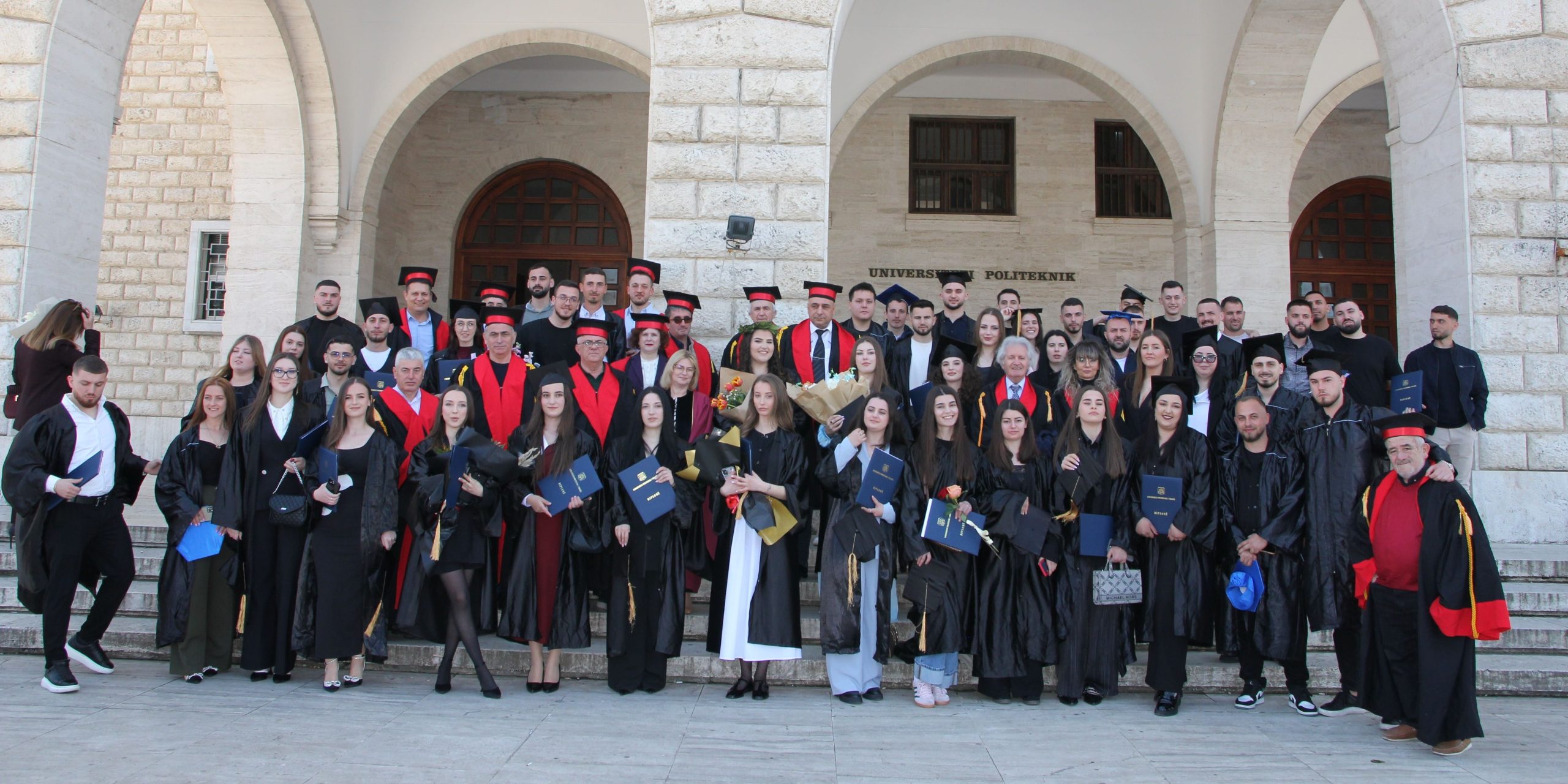 Mirësevini në Fakultetin e Gjeologjisë dhe të Minierave
